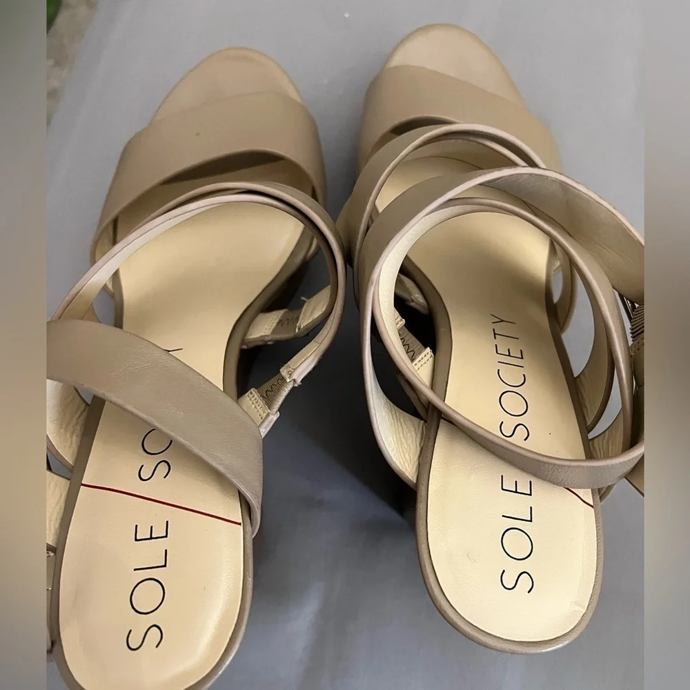 Sole Society Pippy Wedge Strappy Sandals 10